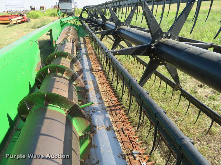 image for item DE6384 2002 John Deere 925F platform head