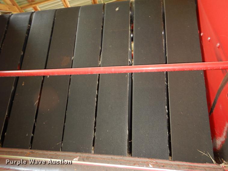 image for item DF1774 2008 New Holland BR7090 round baler