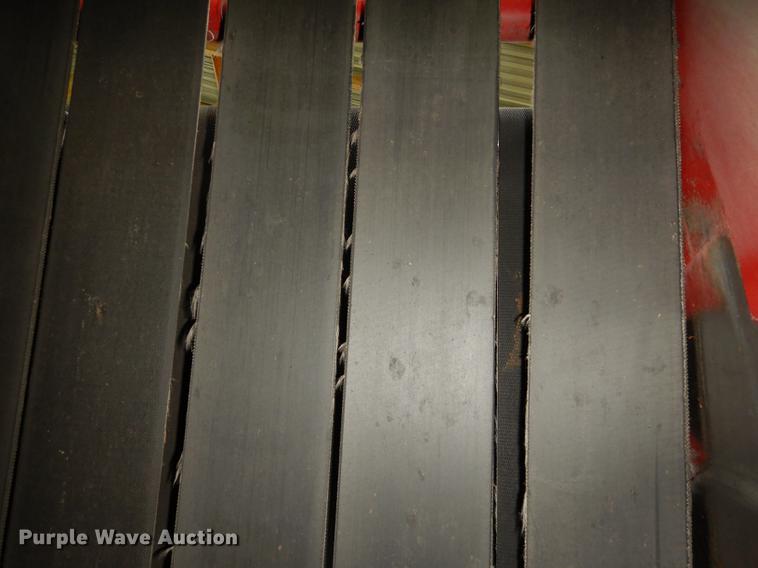 image for item DF1774 2008 New Holland BR7090 round baler