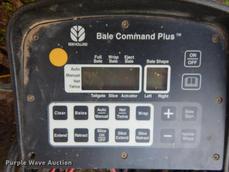 image for item DF1774 2008 New Holland BR7090 round baler