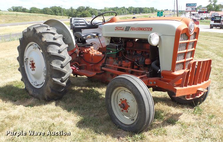 image for item DM9896 1960 Ford 821 tractor