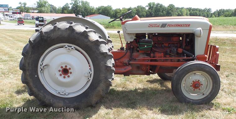 image for item DM9896 1960 Ford 821 tractor