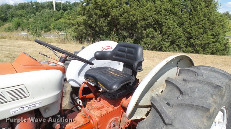 image for item DM9896 1960 Ford 821 tractor