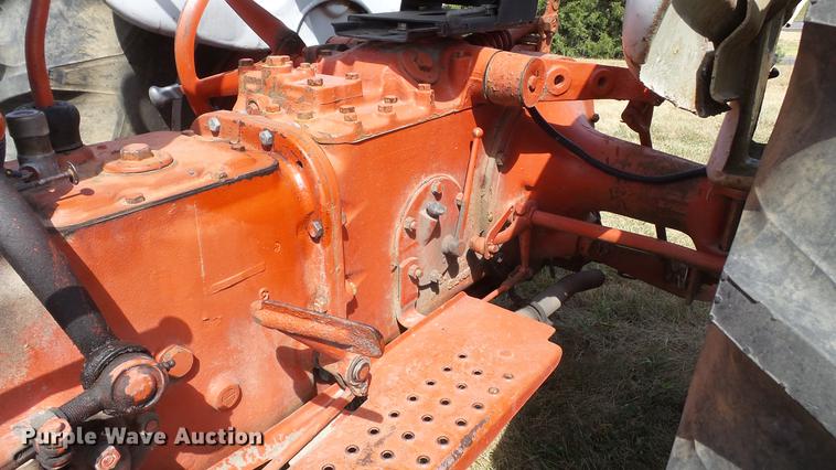 image for item DM9896 1960 Ford 821 tractor