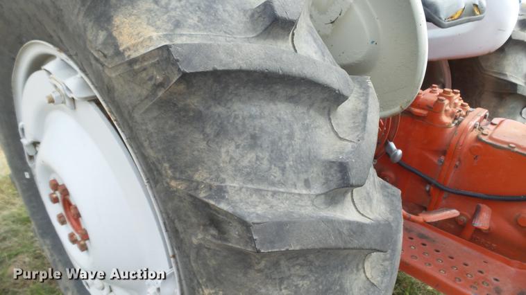 image for item DM9896 1960 Ford 821 tractor