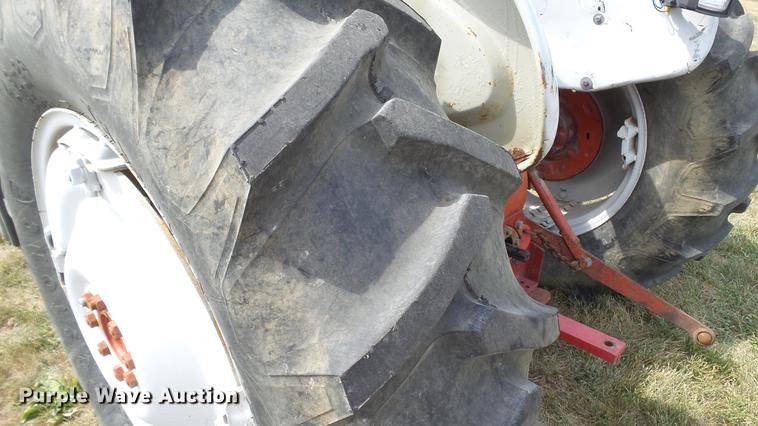 image for item DM9896 1960 Ford 821 tractor