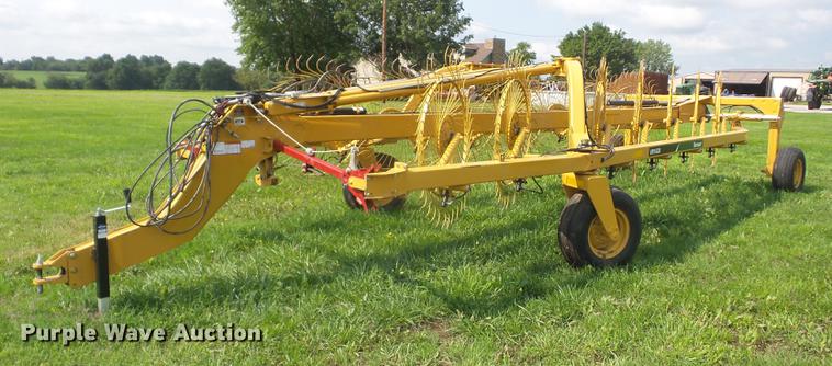 image for item EI9884 Vermeer VR1428 hay rake