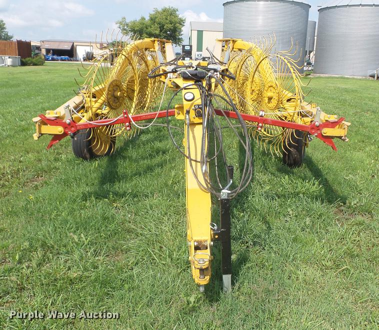 image for item EI9884 Vermeer VR1428 hay rake