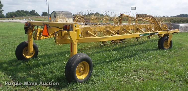 image for item EI9884 Vermeer VR1428 hay rake