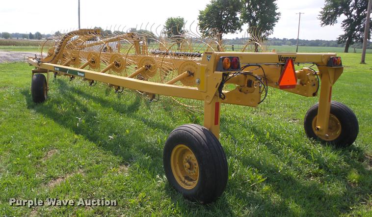 image for item EI9884 Vermeer VR1428 hay rake