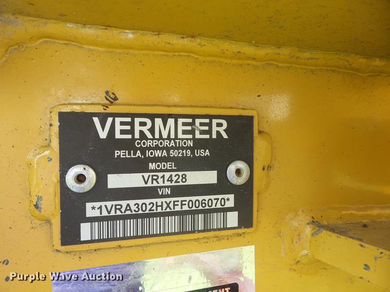 image for item EI9884 Vermeer VR1428 hay rake