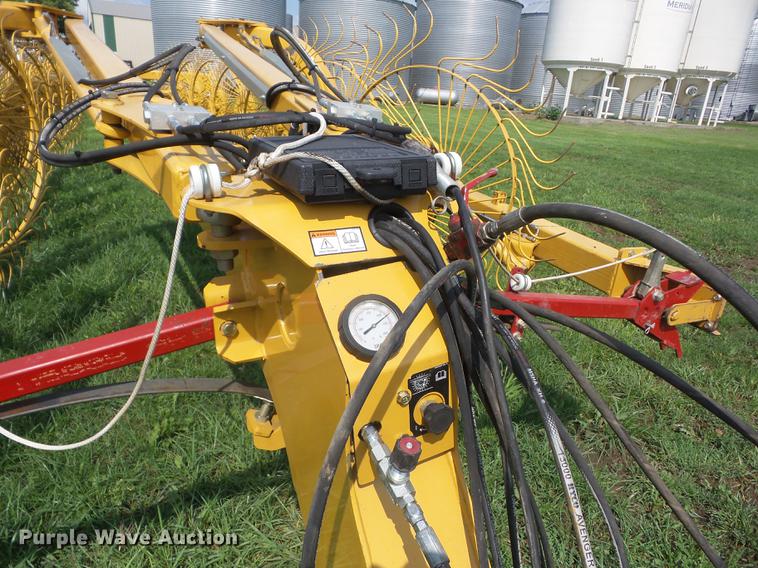 image for item EI9884 Vermeer VR1428 hay rake