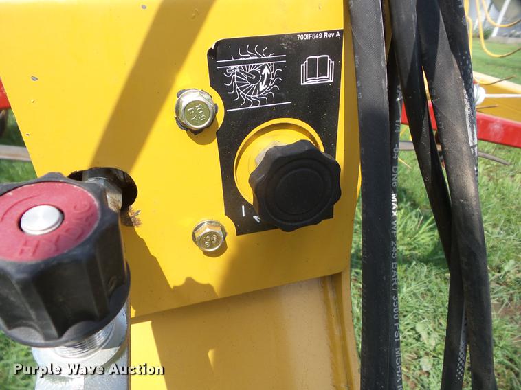 image for item EI9884 Vermeer VR1428 hay rake