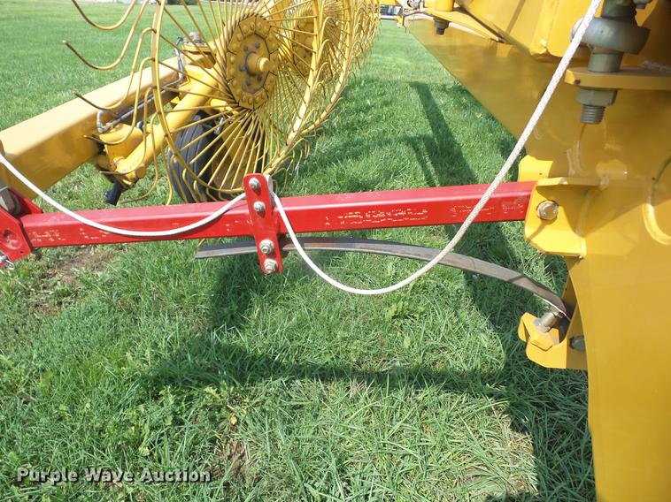 image for item EI9884 Vermeer VR1428 hay rake