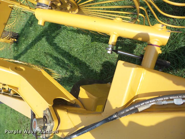 image for item EI9884 Vermeer VR1428 hay rake