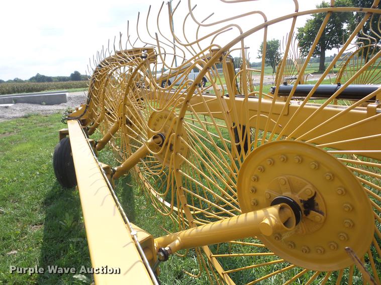 image for item EI9884 Vermeer VR1428 hay rake