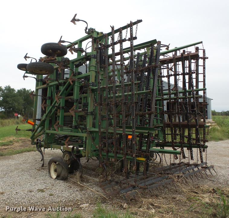 image for item EI9897 Great Plains Series V11 field cultivator