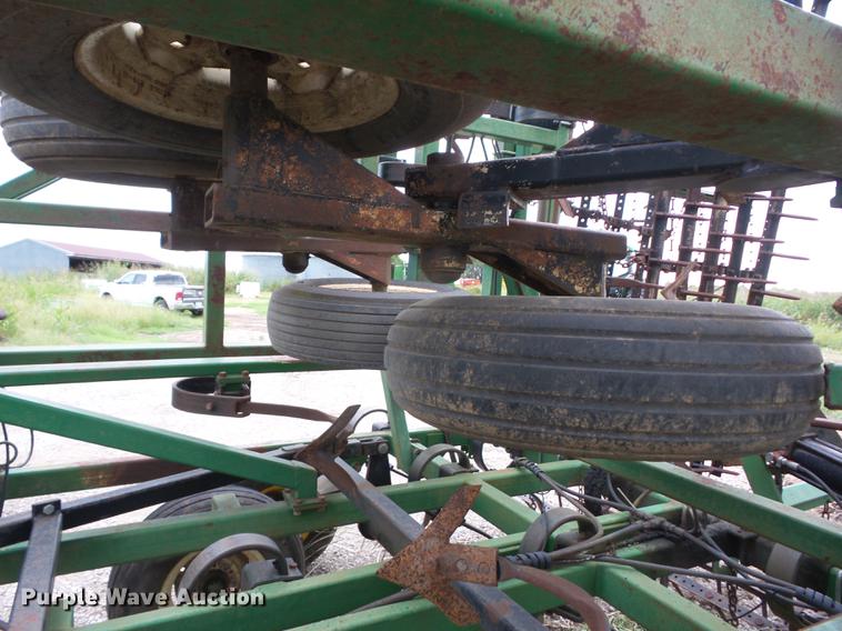 image for item EI9897 Great Plains Series V11 field cultivator