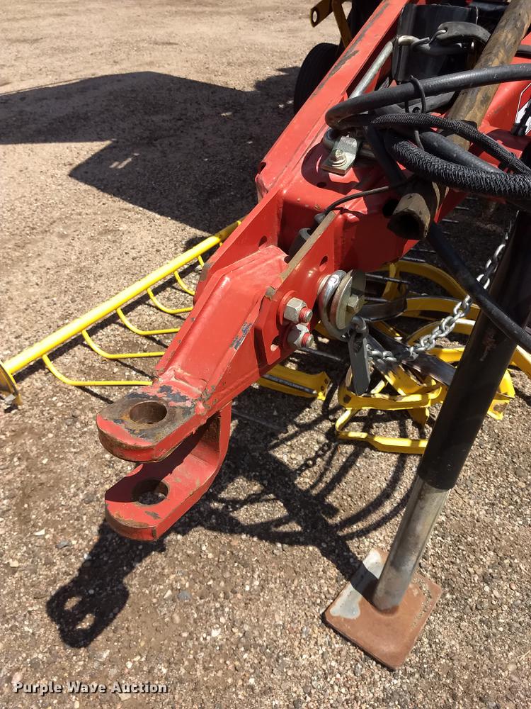 image for item ER9051 2004 New Holland BR780 round baler