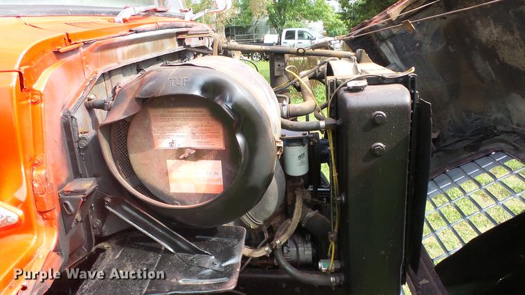 image for item ER9699 1974 Ford W911 grain truck