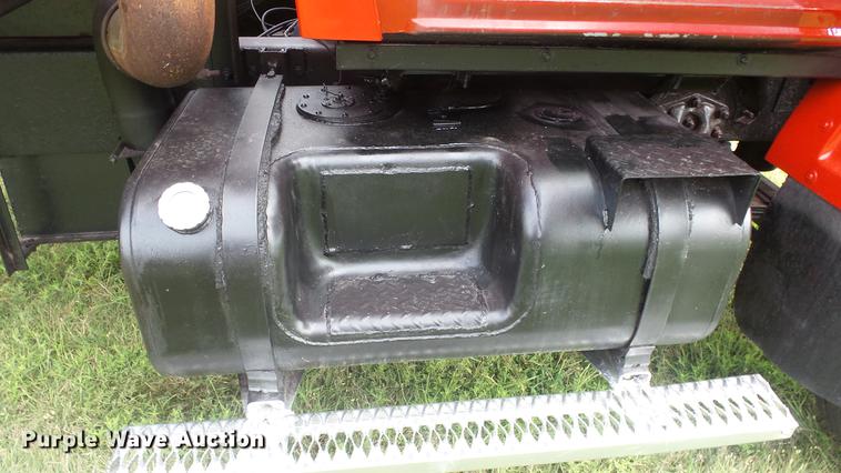 image for item ER9699 1974 Ford W911 grain truck