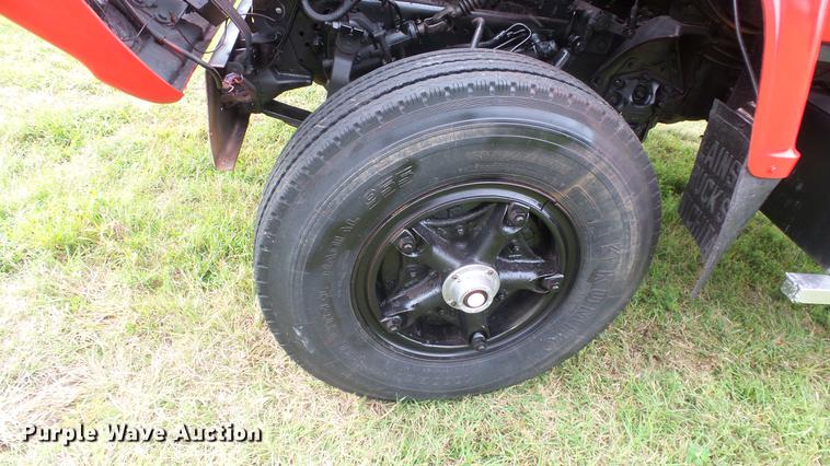 image for item ER9699 1974 Ford W911 grain truck