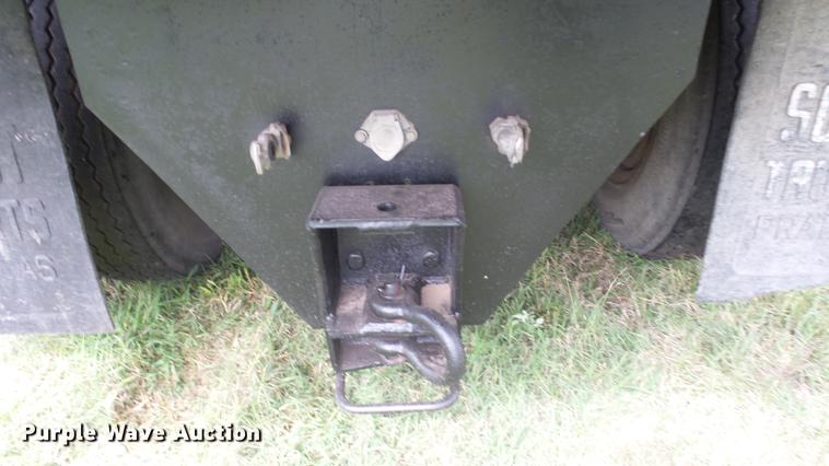 image for item ER9699 1974 Ford W911 grain truck