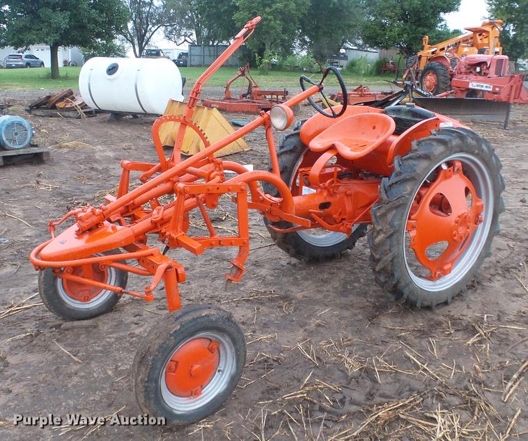 image for item ES9327 Allis Chalmers tractor