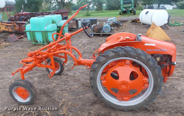 image for item ES9327 Allis Chalmers tractor
