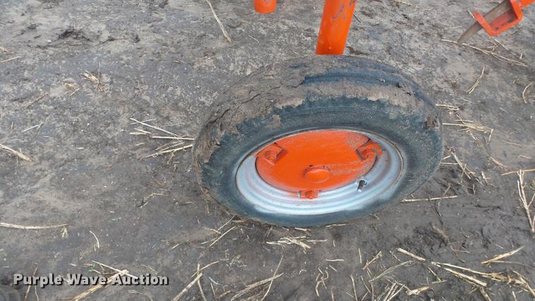 image for item ES9327 Allis Chalmers tractor