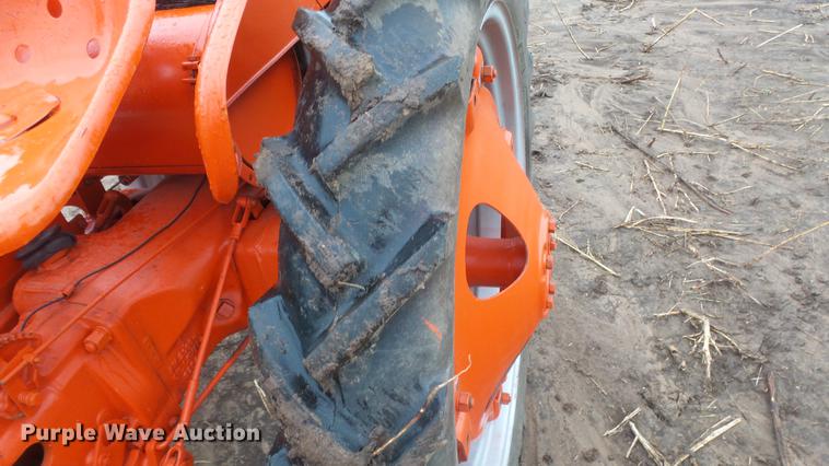 image for item ES9327 Allis Chalmers tractor