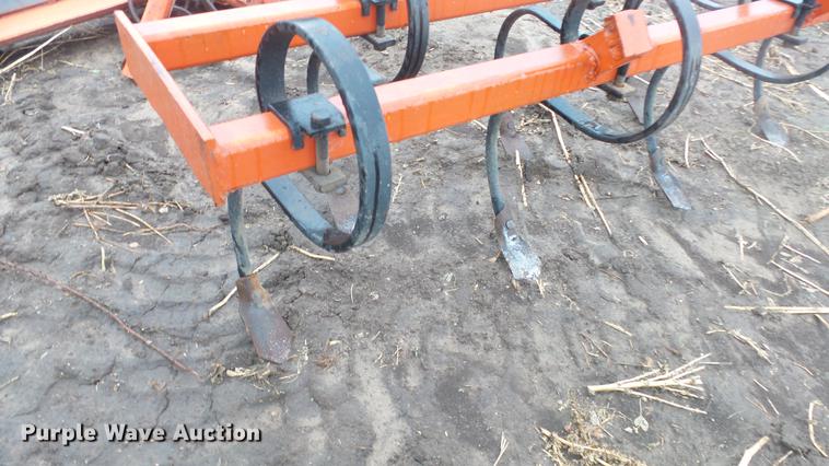 image for item ES9327 Allis Chalmers tractor