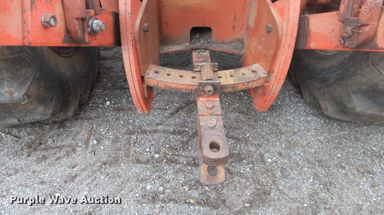 image for item ES9329 Case 2470 4WD tractor