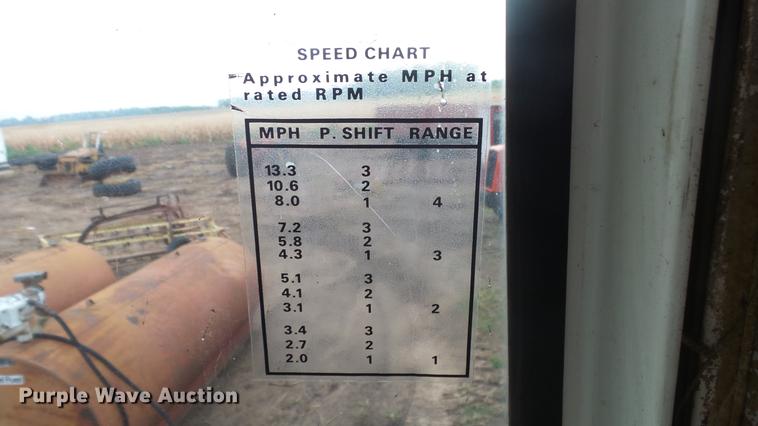 image for item ES9329 Case 2470 4WD tractor