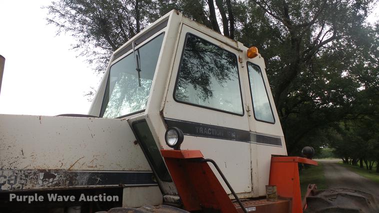 image for item ES9329 Case 2470 4WD tractor