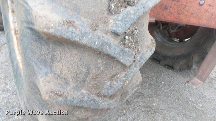 image for item ES9329 Case 2470 4WD tractor