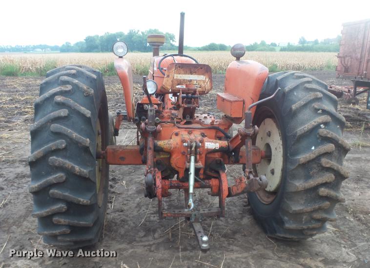 image for item ES9330 Allis Chalmers D19 tractor