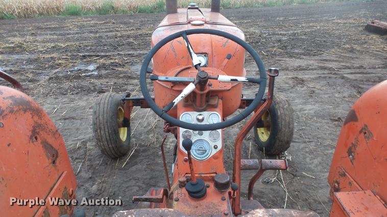 image for item ES9330 Allis Chalmers D19 tractor