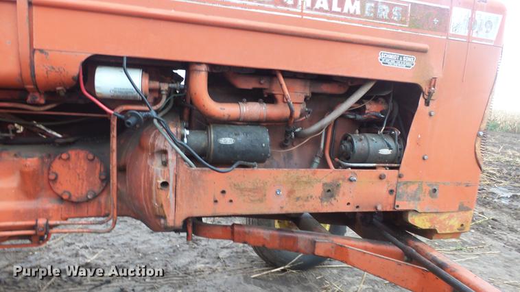 image for item ES9330 Allis Chalmers D19 tractor
