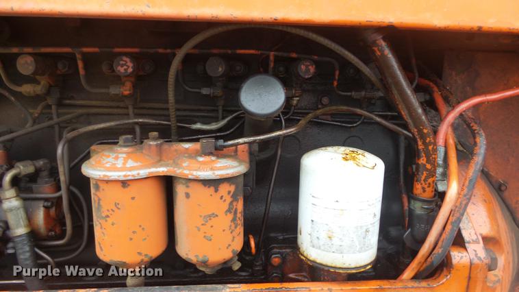 image for item ES9330 Allis Chalmers D19 tractor