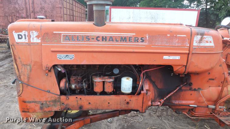 image for item ES9330 Allis Chalmers D19 tractor