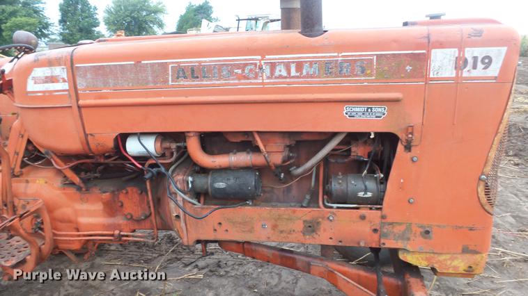 image for item ES9330 Allis Chalmers D19 tractor