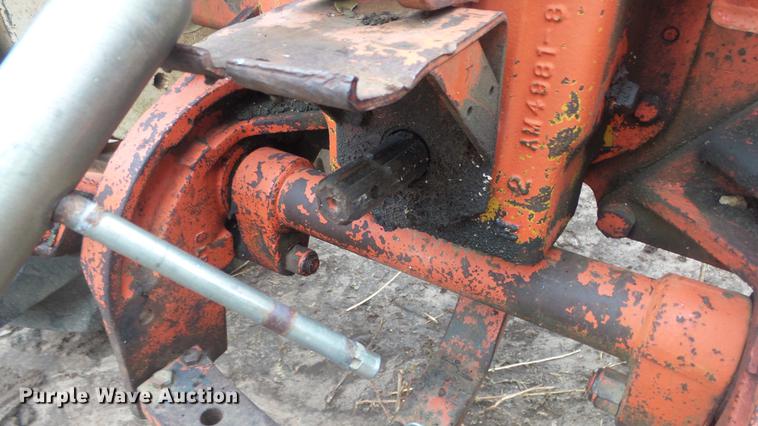 image for item ES9330 Allis Chalmers D19 tractor