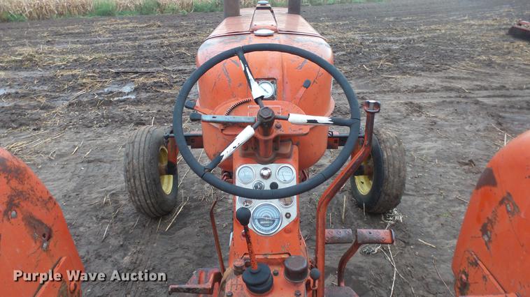 image for item ES9330 Allis Chalmers D19 tractor