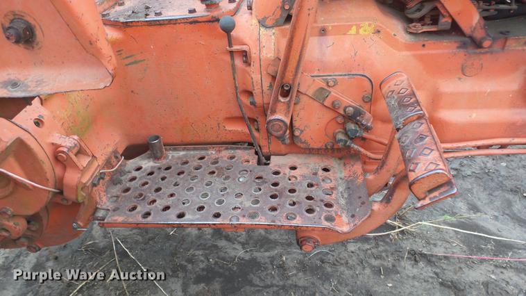 image for item ES9330 Allis Chalmers D19 tractor