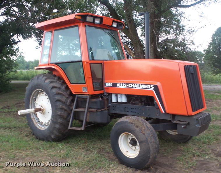 image for item ES9331 Allis Chalmers 8030 tractor