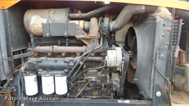 image for item ES9331 Allis Chalmers 8030 tractor