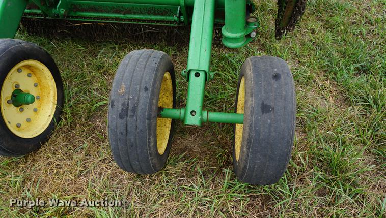image for item ES9917 John Deere 1518 rotary mower