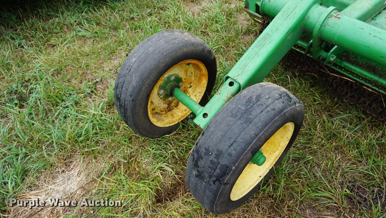 image for item ES9917 John Deere 1518 rotary mower