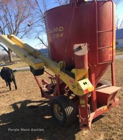 image for item ES9922 New Holland 354 grinder/mixer
